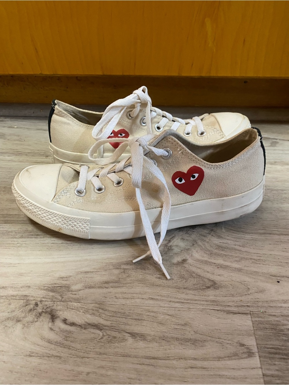 Comme des Garçons Heart Converse